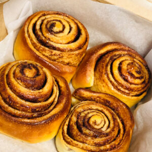 Love Cinnamon Roll